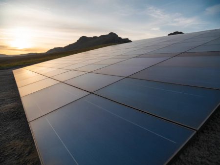 Panneaux solaires pour Tesla Model 3 : solution solaire efficace
