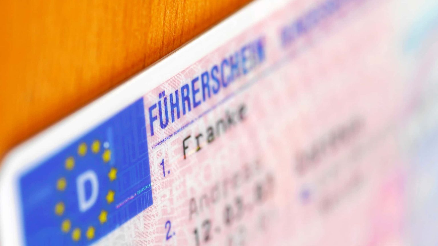 Permis de conduire : êtes-vous dans la première vague de conducteurs forcés de l’échanger en janvier 2026 ?