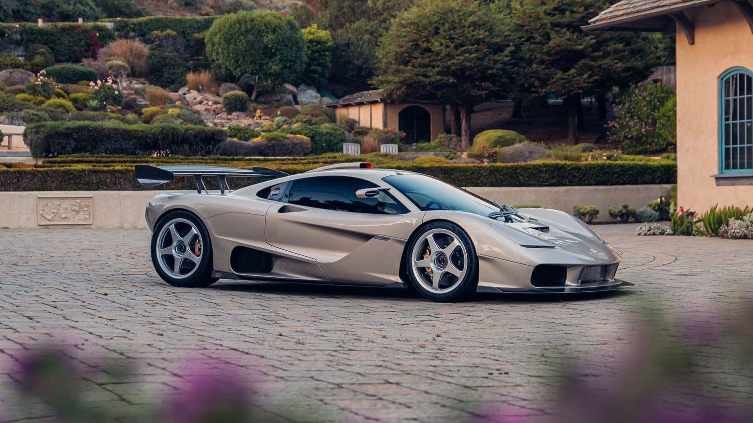S1 LM : Gordon Murray ressuscite la McLaren F1 pour la route – et le prix va vous choquer !
