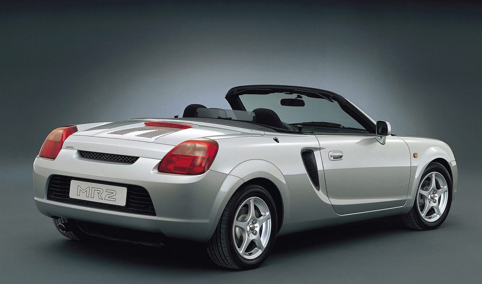 Toyota MR2 de retour ? Des brevets GR intrigants laissent penser que le mythique coupé à moteur central pourrait renaître — voici ce qu’on sait