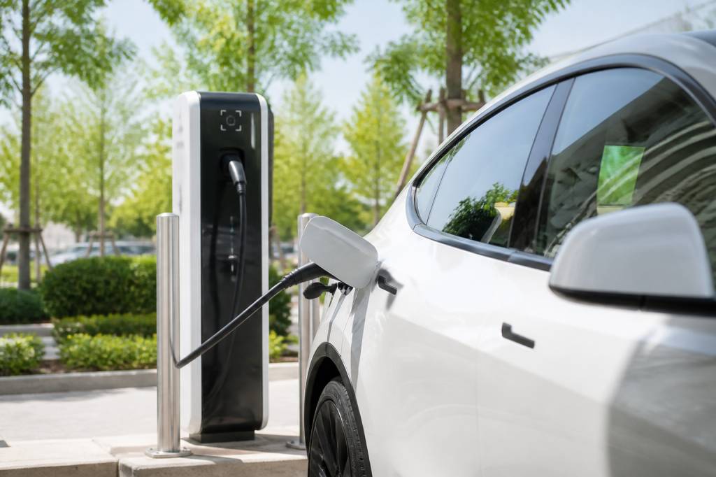 Borne de recharge gratuite : où la trouver et comment en profiter facilement Borne de recharge gratuite : où la trouver et comment en profiter facilement