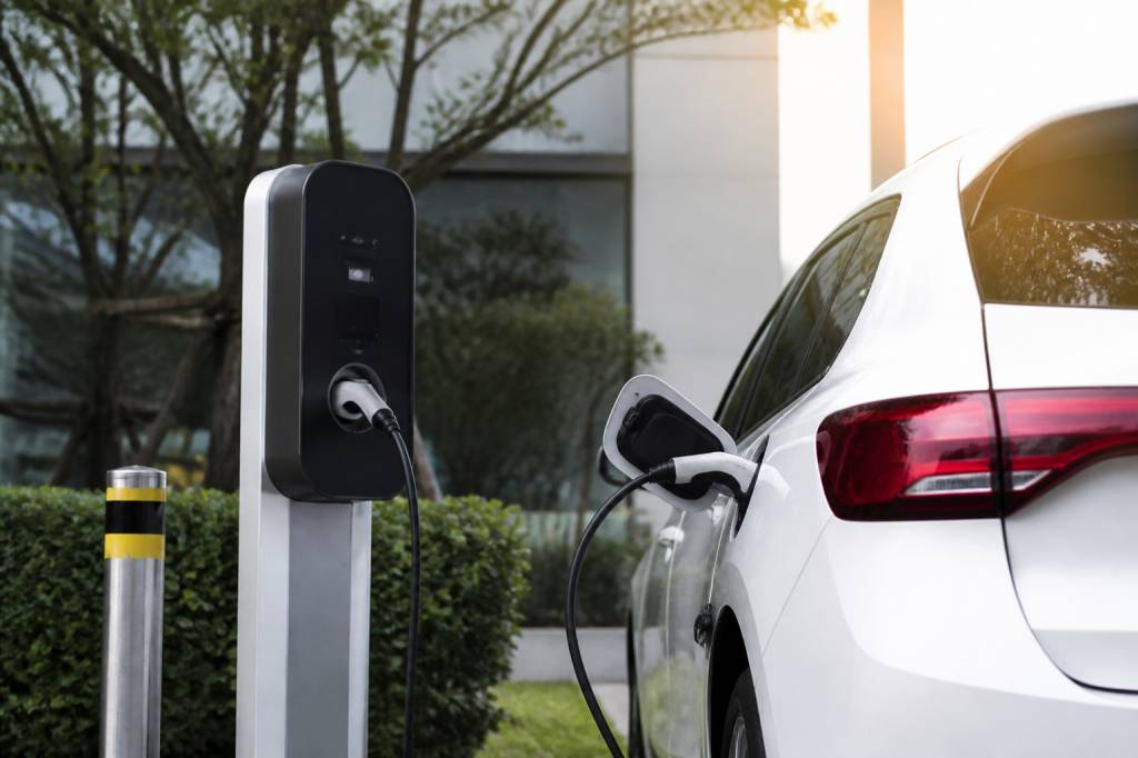 Recharge electrique gratuite : où trouver les meilleures bornes et solutions pour votre véhicule électrique Recharge electrique gratuite : où trouver les meilleures bornes et solutions pour votre véhicule électrique