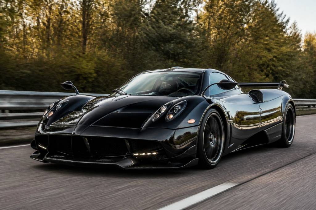 Cette Pagani Huayra à 5 millions affiche 118 000 km en 4 ans — l’hypercar qui défie tous les collectionneurs, découvrez pourquoi elle roule au quotidien Cette Pagani Huayra à 5 millions affiche 118 000 km en 4 ans — l’hypercar qui défie tous les collectionneurs, découvrez pourquoi elle roule au quotidien