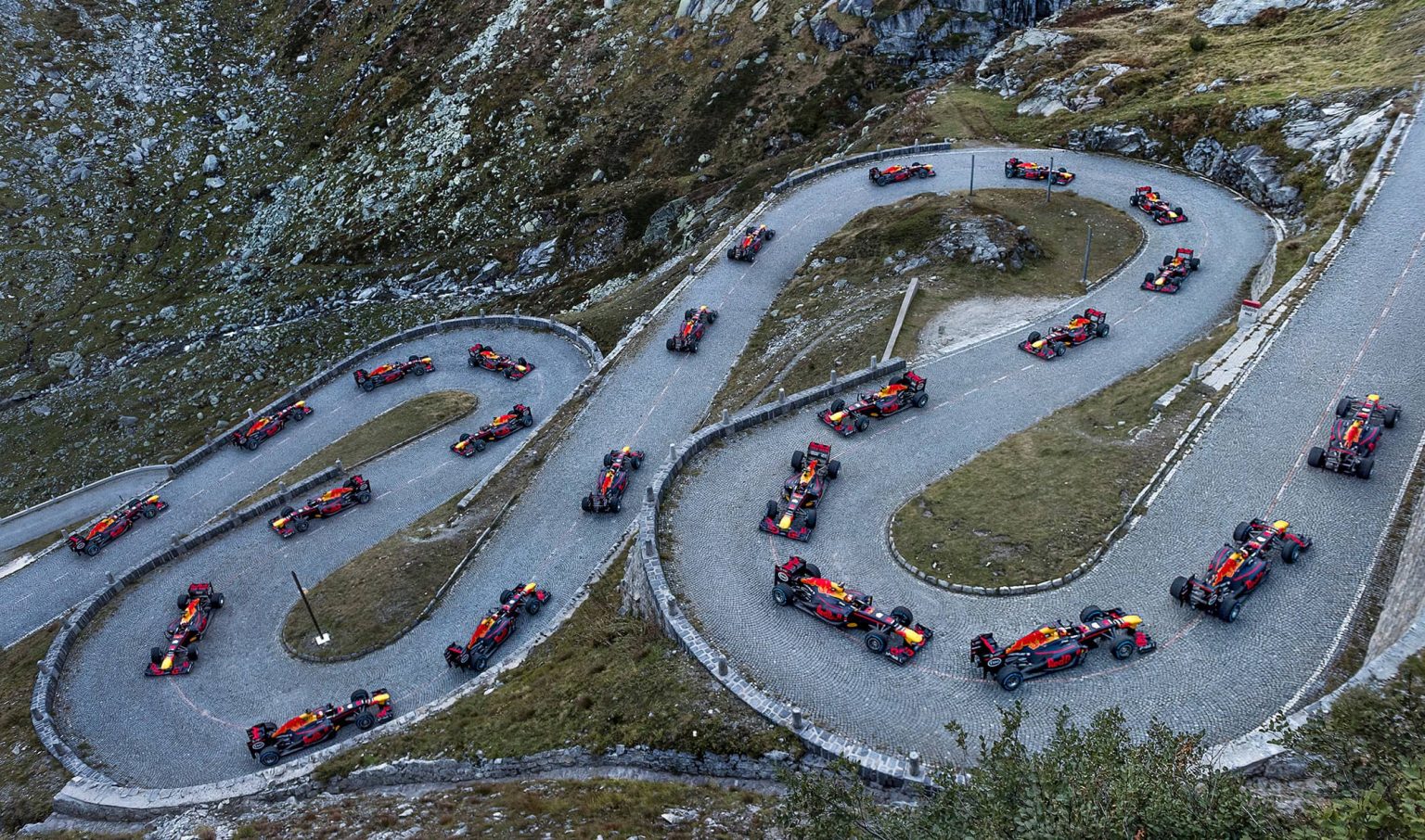 Alpes révoltées : le Tyrol du Sud interdit rallyes, sorties motos et balades d’ancêtres sur ses cols — découvrez quelles routes sont visées