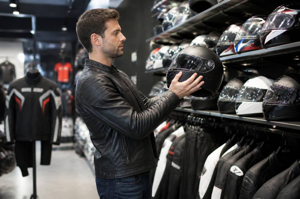 Magasin moto : comment choisir le meilleur équipement et les accessoires adaptés à votre deux-roues Magasin moto : comment choisir le meilleur équipement et les accessoires adaptés à votre deux-roues