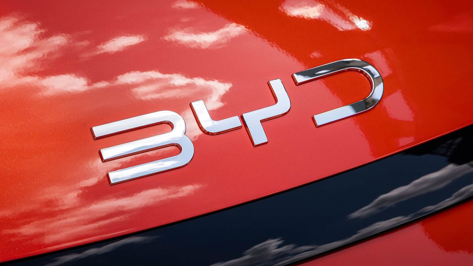Pourquoi BYD grimpe dans le cœur des acheteurs allemands de VE : autonomie, prix et garantie qui font plier les marques historiques