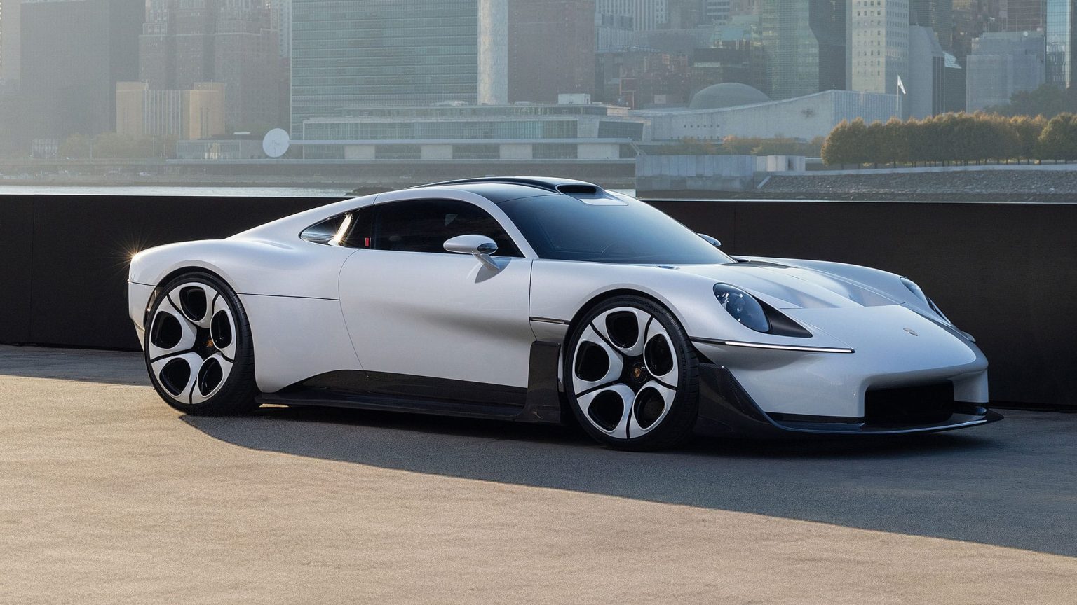 Porsche Mission S : la supercar à moteur central qui replace la 911 — Découvrez pourquoi elle va tout changer