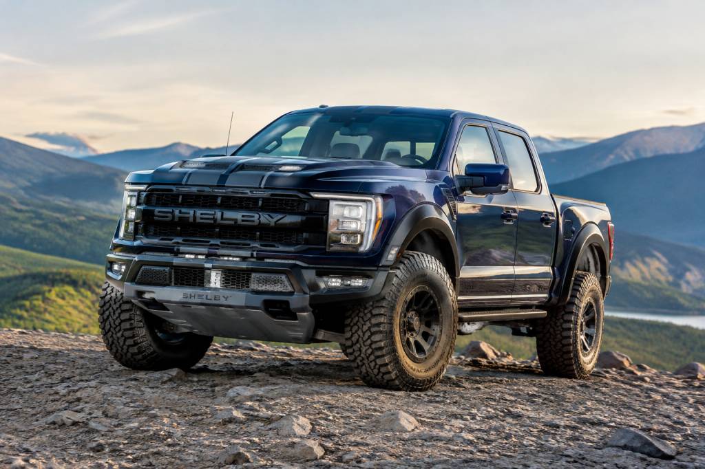 Shelby Raptor : prix, caractéristiques et performances du pick-up tout-terrain Shelby Raptor : prix, caractéristiques et performances du pick-up tout-terrain