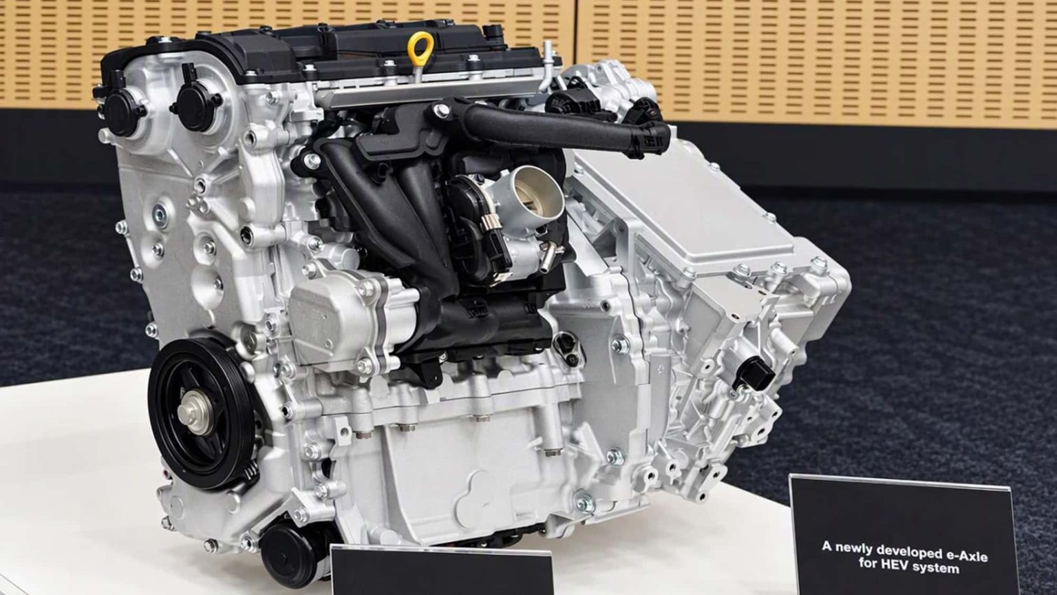 Toyota réinvente le thermique : nouveau 1,5 L hybride 15 % plus sobre — le moteur qui pourrait freiner la révolution 100 % électrique